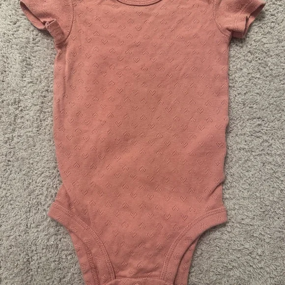 Baby Girl Bodysuit Bundle 6pc Carter’s Huggies 9 Months - Picture 2 of 13